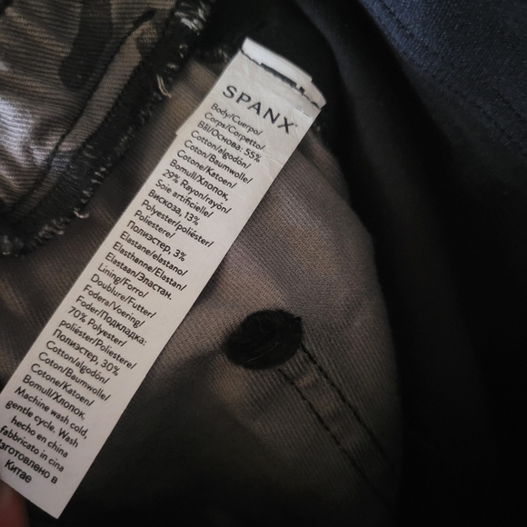 SPANX camouflage print twill joggers size medium  NWT - Picture 13 of 16